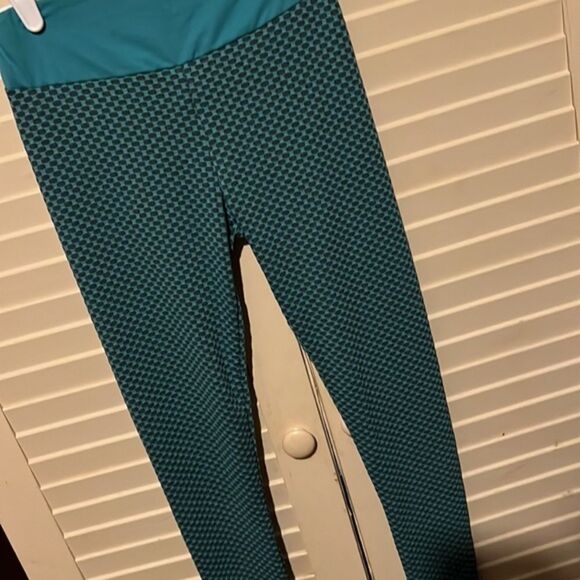 Blue Bubble Scrunch Butt Gym Leggings - Picture 2 of 4